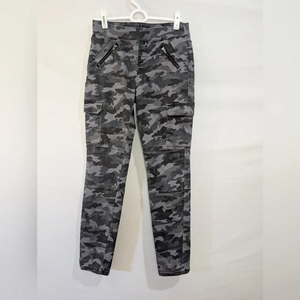 Justice Girls Grey Camo Cargo Pants Slim Pull On Zipper Pockets‎ Size 14